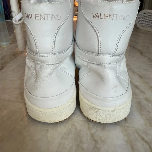 Valentino ~ White Leather High Top Sneakers ~ Men's US 8 / EU 41; Italy - Picture 11 of 15